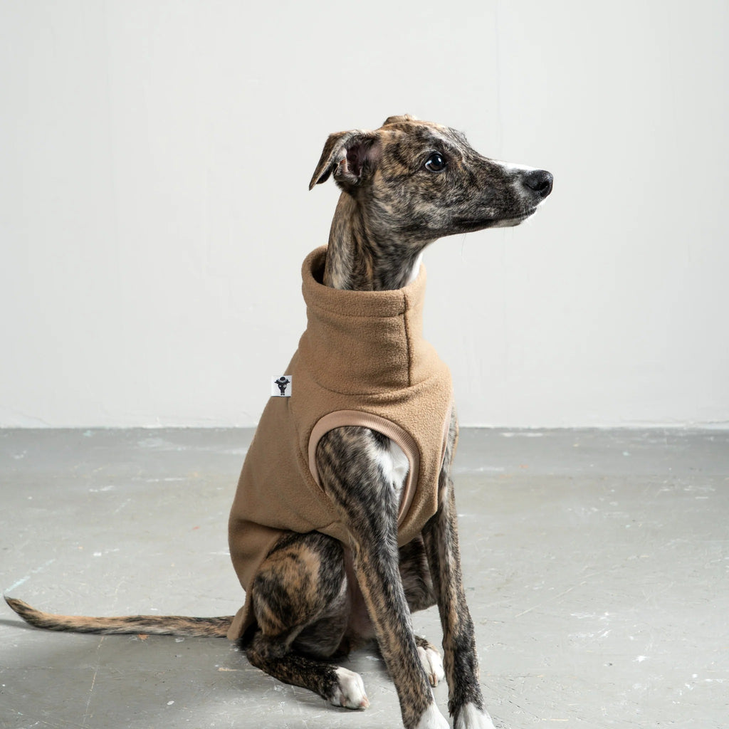 Karma Hund – Fleece Shirt Windhund - Camel
