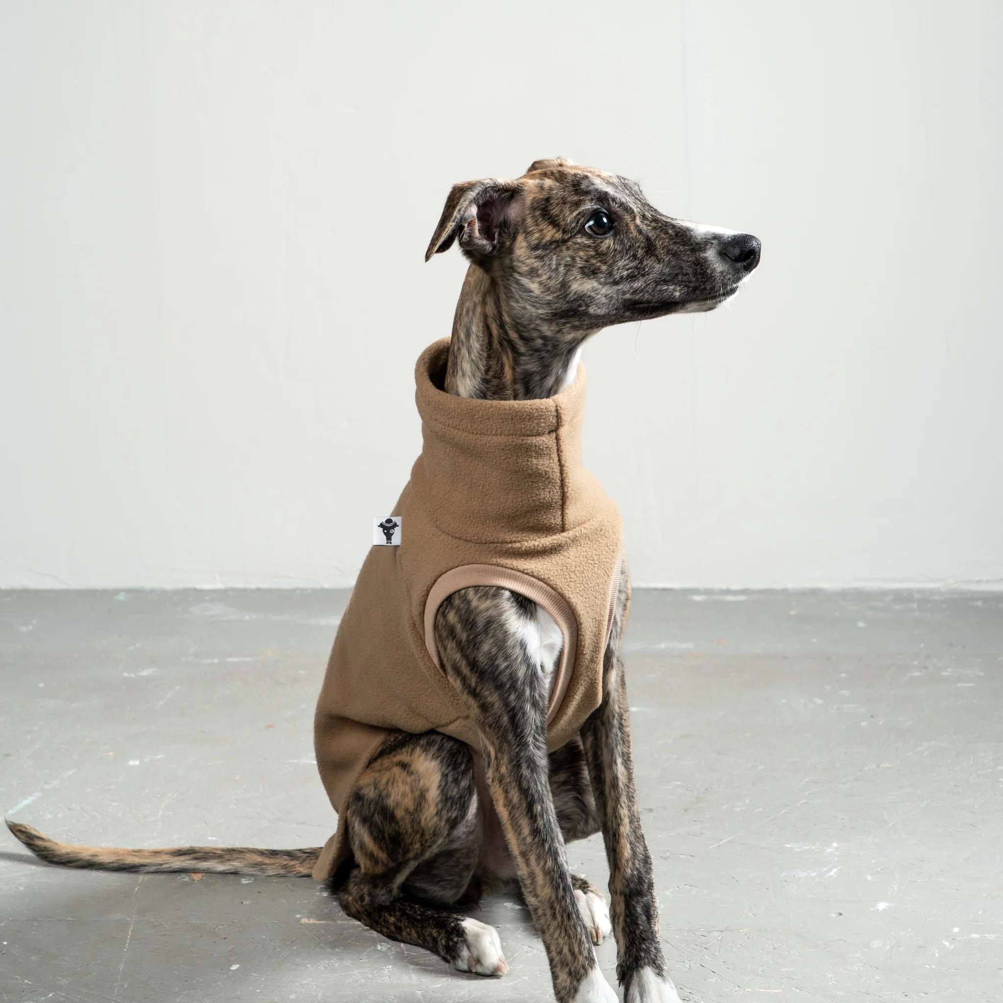 Karma Hund – Fleece Shirt Windhund - Camel