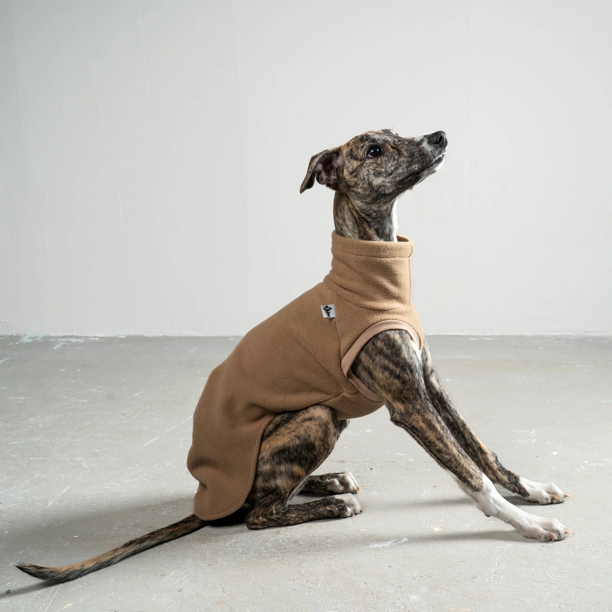 Karma Hund – Fleece Shirt Windhund - Camel