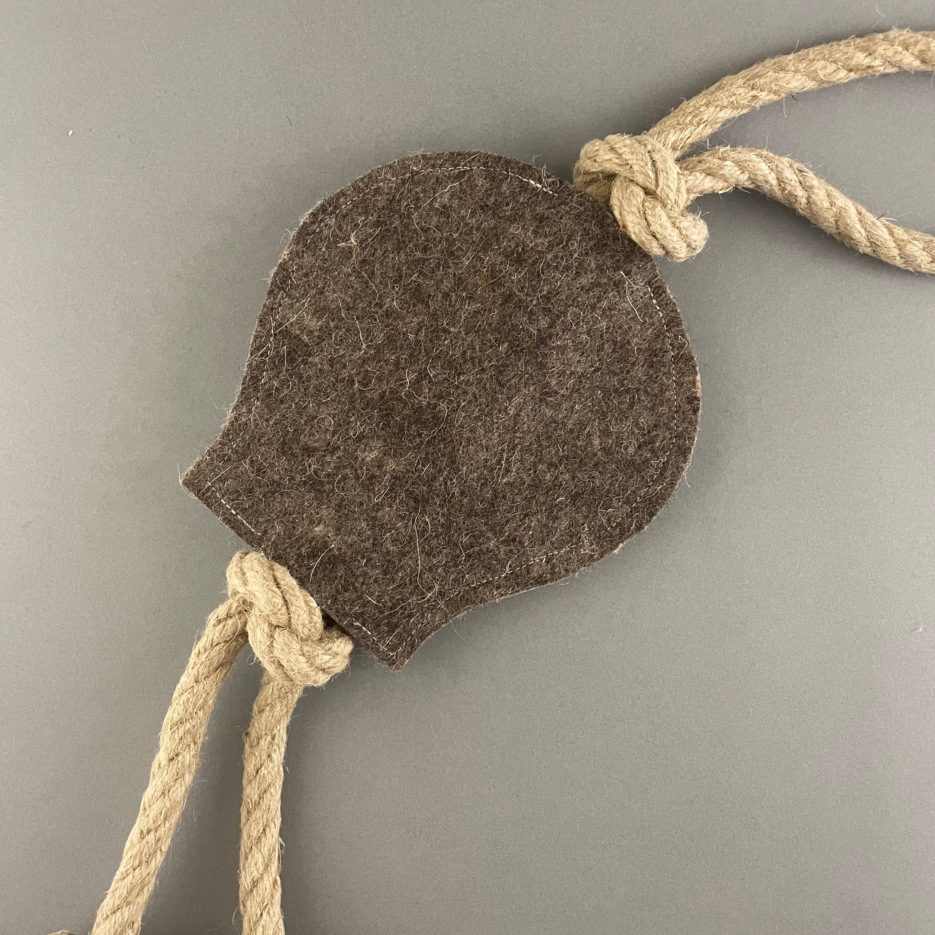 Pawsome Pet Toys – Zerrspielzeug aus natürlichem Wollfilz und Hanf
