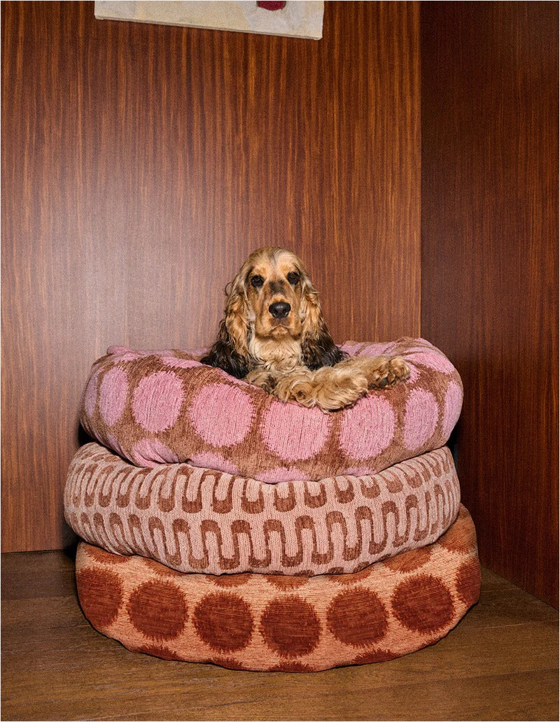 DOGGUO – Rundes Hundebett Gepunktet - Mocha/Brown