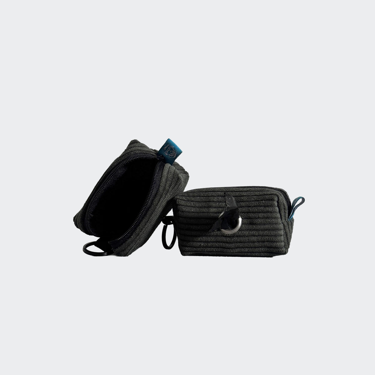 pawfashionEU – Kotbeutel- & Leckerlitasche mit Karabiner – Cord dunkelgrün